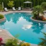 Piscine coque polyester sur-mesure : est-ce possible ?