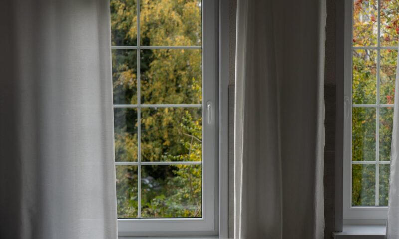 Pont thermique aux fenêtres : isoler les tableaux