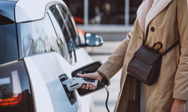 Mobilité verte : rouler à l&rsquo;électrique et solaire