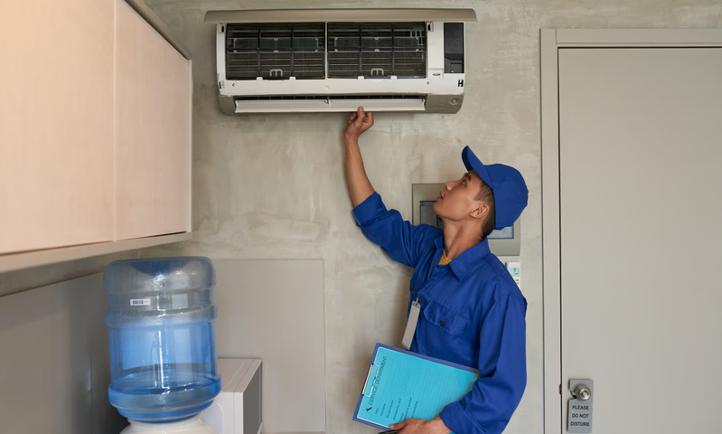 Nettoyage de climatisation : entretien ponctuel ou contrat annuel ?