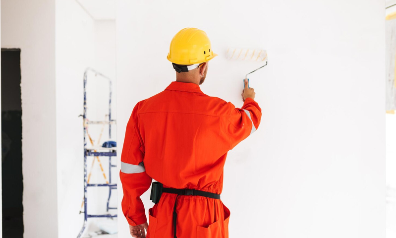 Comment préparer vos murs avant d&rsquo;appliquer une nouvelle peinture ?