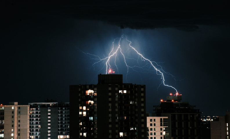 Paratonnerre : quelles solutions pour sécuriser une installation électrique ?