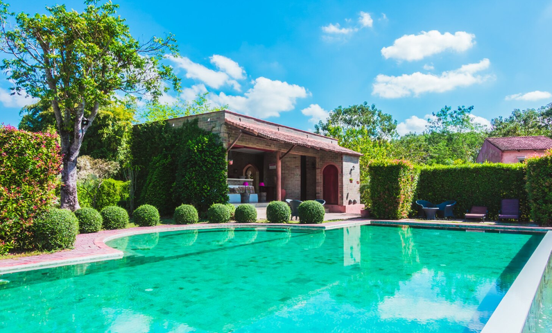 Comment créer un pool house esthétique, pratique et adapté à vos besoins ?